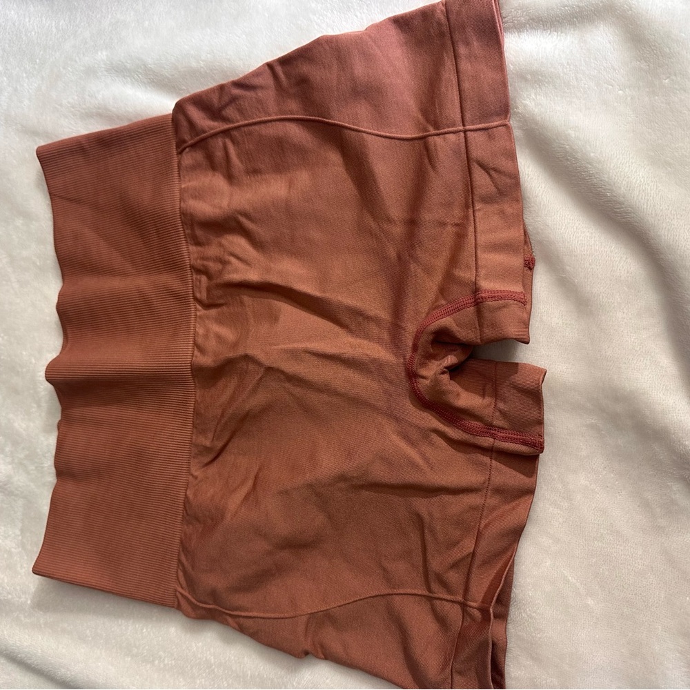 Uniqlo Terracotta Ribbed Shorts